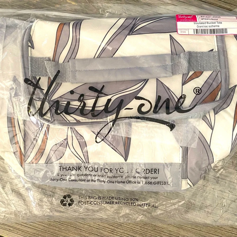 Thirty-One Insulated Bucket tote. - Picture 1 of 4
